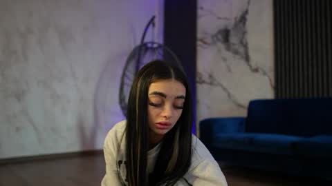 Ann online show from April 12, 4:17 am