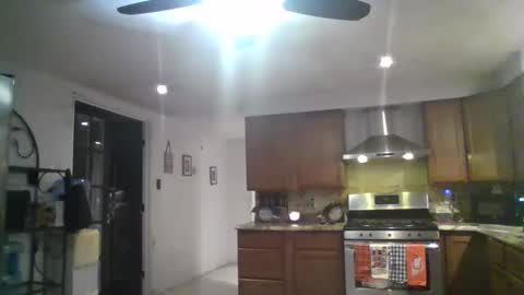 Snapshot of rachyyymarie93 chatting on September 29, 4:28 am Rachyyyy online show from September 29, 4:28 am