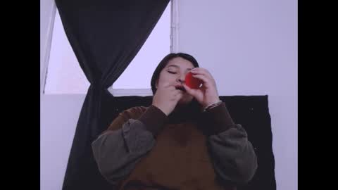 Snapshot of radiantgoddes chatting on September 17, 1:02 pm radiantgoddes online show from September 17, 1:02 pm