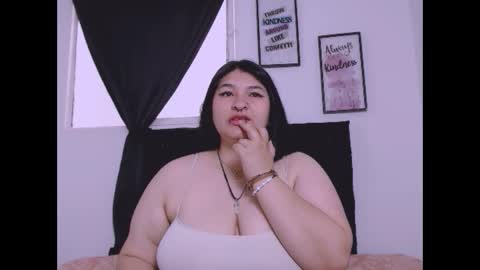 Snapshot of radiantgoddes chatting on October 10, 2:27 pm radiantgoddes online show from October 10, 2:27 pm