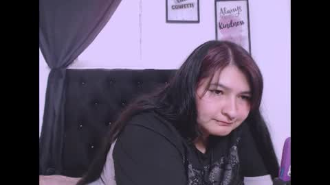 Snapshot of radiantgoddes chatting on October 27, 3:49 pm radiantgoddes online show from October 27, 3:49 pm