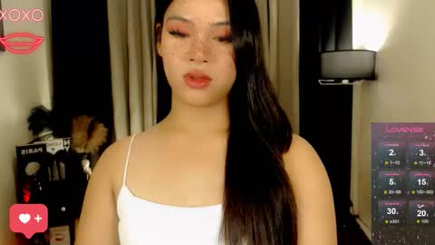 Snapshot of raeganclinton chatting on November 20, 11:21 am raeganclinton online show from November 20, 11:21 am