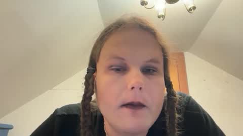Snapshot of raeganv chatting on February 8, 7:45 am raeganv online show from February 8, 7:45 am