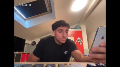 Snapshot of raes69 chatting on December 2, 9:47 am raes online show from December 2, 9:47 am