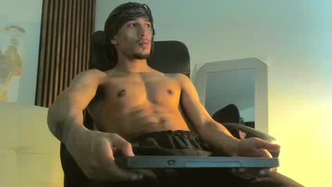 IG online show from March 4, 3:44 am