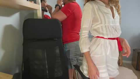 Snapshot of ragnarr_xxx chatting on November 1, 8:33 pm Ragnarr online show from November 1, 8:33 pm