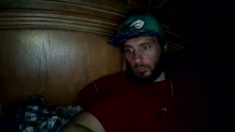 Snapshot of raidersman757 chatting on November 24, 3:50 am hitman online show from November 24, 3:50 am