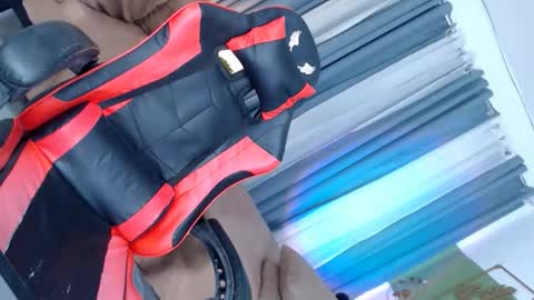 Snapshot of raileykink chatting on November 9, 11:25 pm itsmeRailey online show from November 9, 11:25 pm