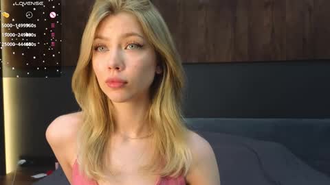 Lisa online show from February 14, 9:21 pm