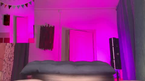 Rainbow James  online show from April 11, 4:55 pm