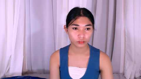 raindrizzle1706 online show from February 3, 6:46 pm