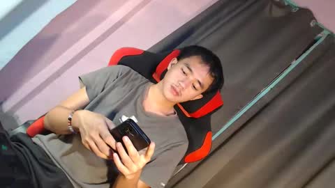 rain online show from March 23, 9:52 pm