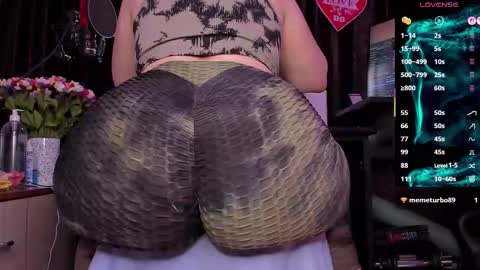 Laura online show from September 26, 3:10 am