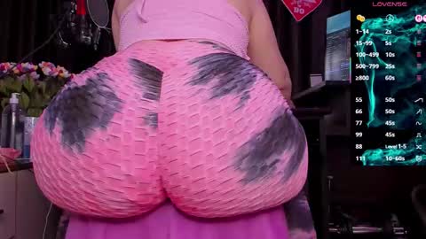 Laura online show from October 8, 2:42 am