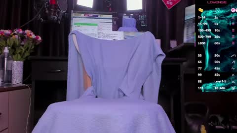 Laura online show from March 29, 2:55 am