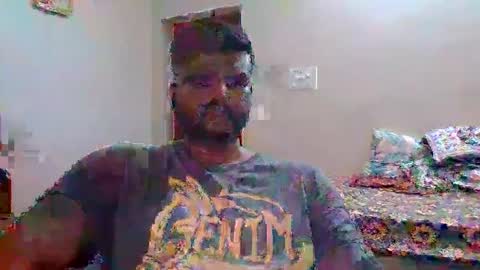 I Am what I Am online show from December 6, 3:33 pm