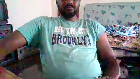 I Am what I Am online show from December 20, 6:50 am