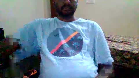 I Am what I Am online show from December 27, 10:05 pm