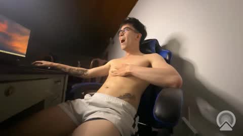 Enzo online show from February 13, 5:58 am