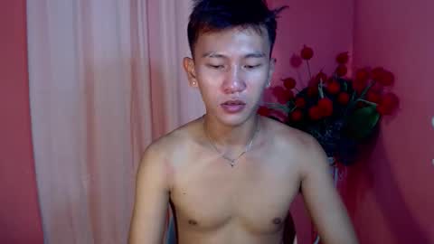 Snapshot of ralfhuge24 chatting on November 25, 7:08 am ralfhuge24 online show from November 25, 7:08 am