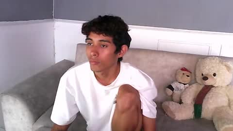 Snapshot of rami_hot0 chatting on October 10, 7:57 pm rami_hot0 online show from October 10, 7:57 pm