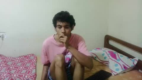 Snapshot of rami_hot0 chatting on December 17, 4:57 pm rami_hot0 online show from December 17, 4:57 pm