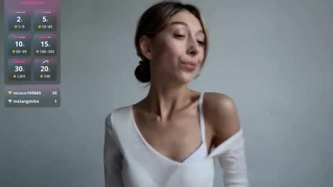 Snapshot of ramona_tom chatting on September 22, 5:20 am ramona_tom online show from September 22, 5:20 am