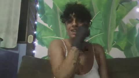 Random girl on sofa online show from February 13, 5:03 am