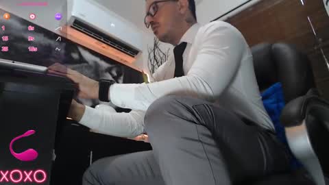 randylukehot online show from September 13, 6:08 pm