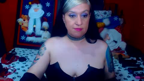 Snapshot of randymaturex01 chatting on December 15, 8:36 pm Sonia online show from December 15, 8:36 pm