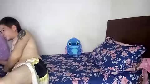 Snapshot of rangel_sex chatting on February 2, 12:40 am Rangel and Lola online show from February 2, 12:40 am