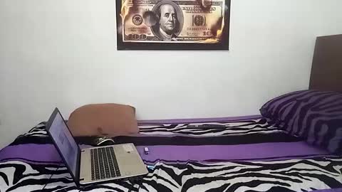 Snapshot of rangel_sex chatting on November 19, 7:03 pm Rangel and Lola online show from November 19, 7:03 pm