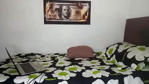 Snapshot of rangel_sex chatting on November 23, 7:13 pm Rangel and Lola online show from November 23, 7:13 pm