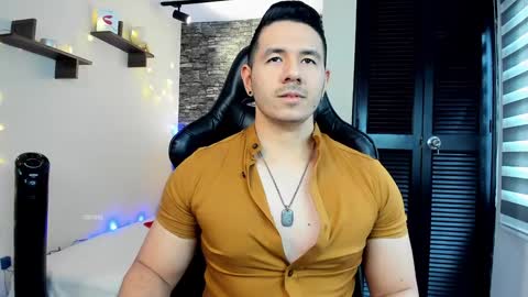 Snapshot of ransoj chatting on January 1, 8:47 pm Jonas online show from January 1, 8:47 pm