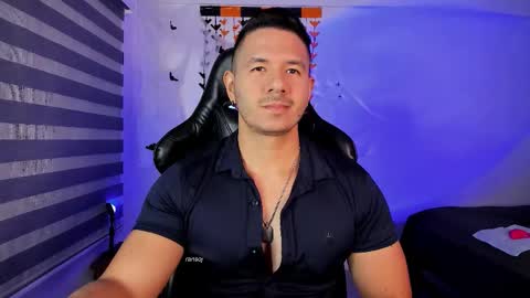 Snapshot of ransoj chatting on November 1, 10:12 pm Jonas online show from November 1, 10:12 pm