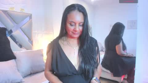 Raquel Moore  online show from September 23, 11:41 pm