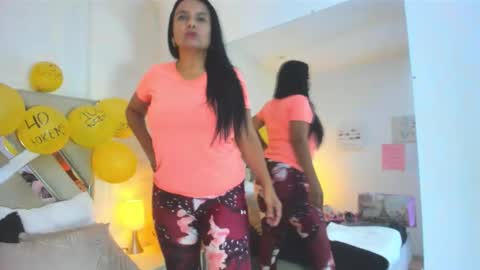 Raquel Moore  online show from December 19, 2:24 pm