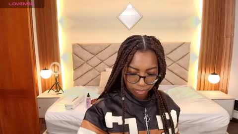 Raquel online show from March 28, 11:54 am