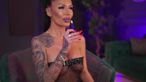 Raquelle online show from December 29, 10:14 pm