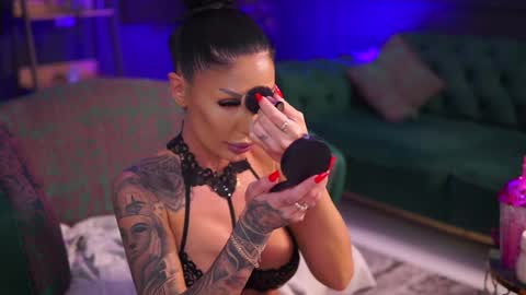 Raquelle online show from January 25, 12:48 am