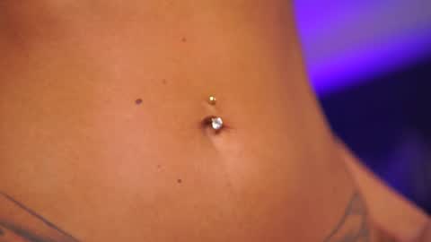 Raquelle online show from February 8, 10:51 pm