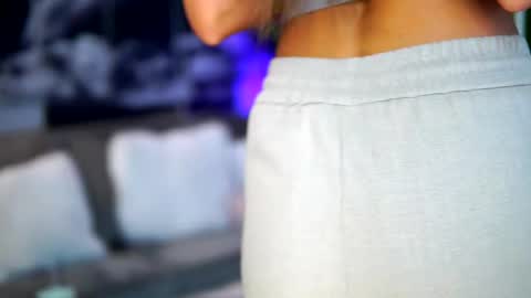 Raquelle online show from October 10, 8:57 am