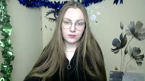 raspberry0101 online show from December 25, 12:37 am