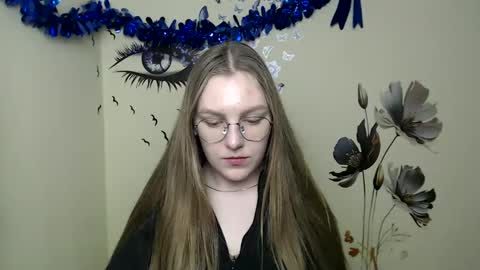 raspberry0101 online show from January 21, 5:30 pm