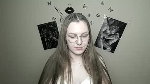 raspberry0101 online show from January 28, 10:45 pm