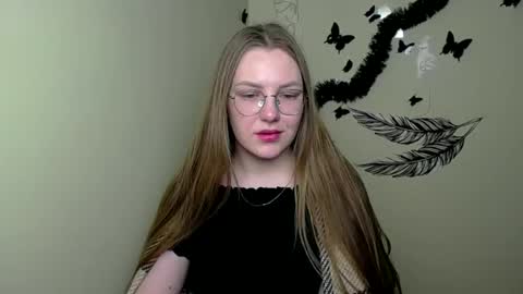 raspberry0101 online show from February 24, 1:13 am