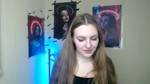 raspberry0101 online show from November 21, 1:32 pm