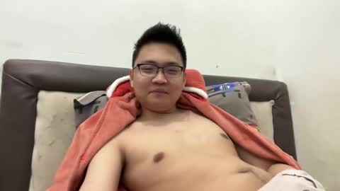 randomnaut online show from February 19, 7:32 pm