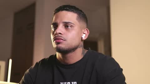 Snapshot of rausch77 chatting on December 1, 8:41 am rausch77 online show from December 1, 8:41 am