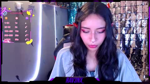 Snapshot of rav3nx_ chatting on October 28, 12:14 am online show from October 28, 12:14 am